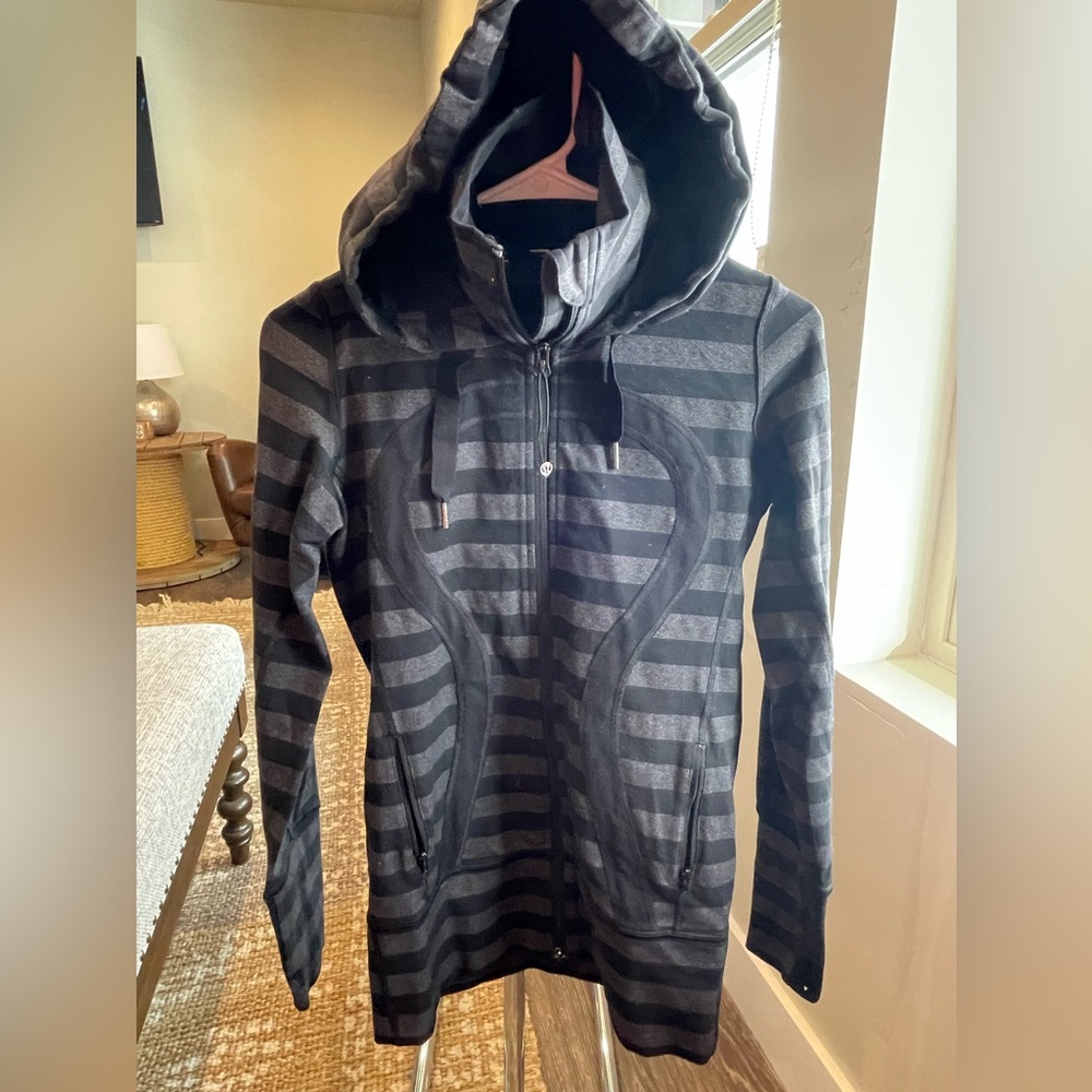 Lululemon scuba jacket
